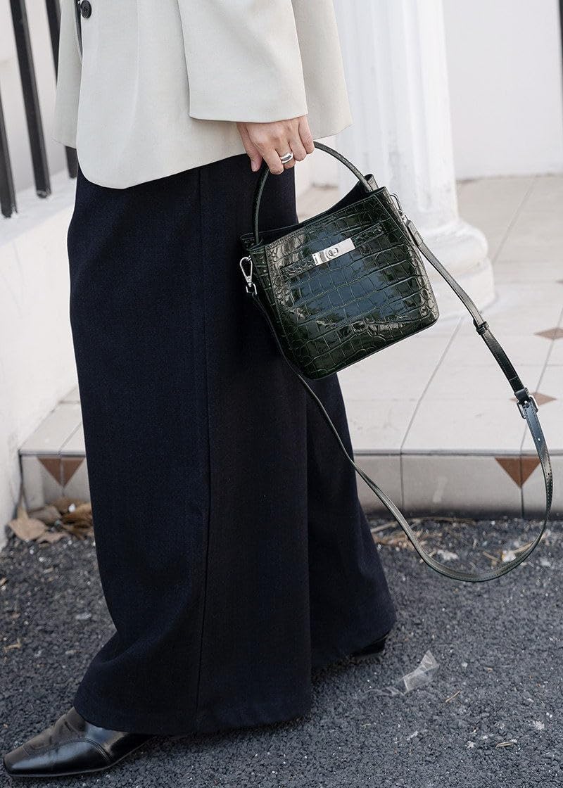 Crocodile Embossed Leather Bucket Bag P1739